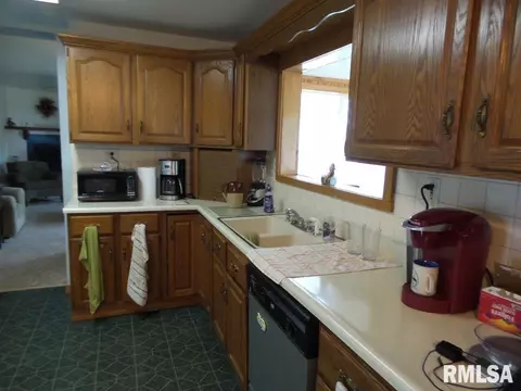 1101 School St, Henry, IL 61537 photo 30