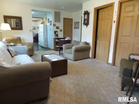 1101 School St, Henry, IL 61537 photo 13