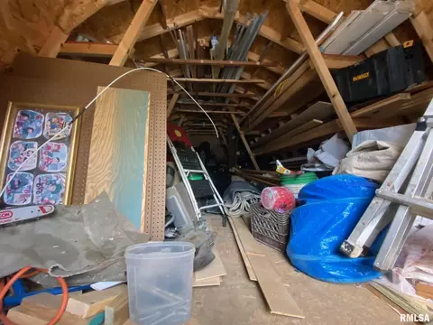 226 E Walker St, Macomb, IL 61455 photo 35