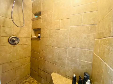 226 E Walker St, Macomb, IL 61455 photo 9