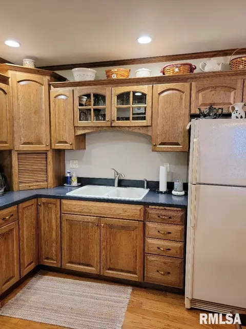 1440 E Ash St, Canton, IL 61520 photo 9