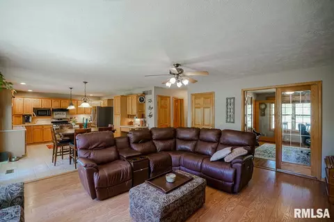 714 Devon Dr, Germantown Hills, IL 61548 photo 13