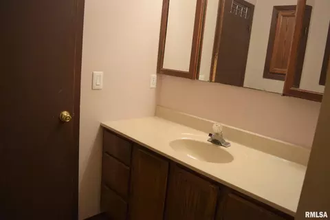 426 E Parkside Dr, Washburn, IL 61570 photo 17