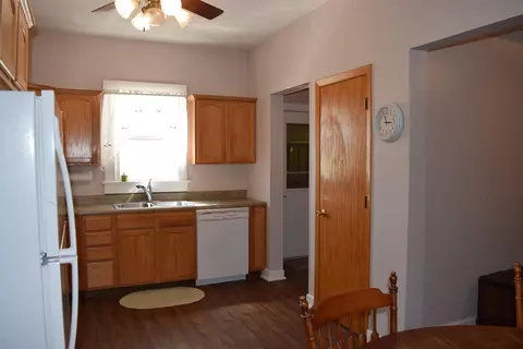 426 E Parkside Dr, Washburn, IL 61570 photo 13