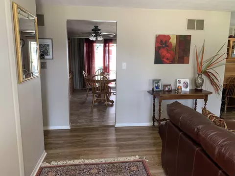 1965 E Chestnut St, Canton, IL 61520 photo 14