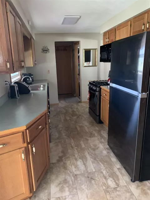 1965 E Chestnut St, Canton, IL 61520 photo 22
