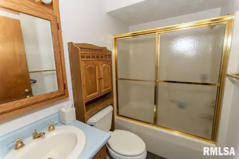 410 W Cruger St, Eureka, IL 61530 photo 19