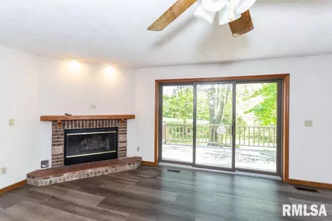 410 W Cruger St, Eureka, IL 61530 photo 20