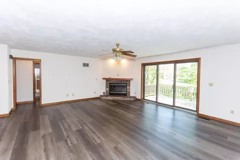 410 W Cruger St, Eureka, IL 61530 photo 11