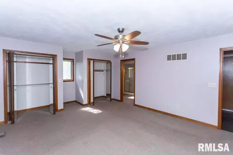 410 W Cruger St, Eureka, IL 61530 photo 23