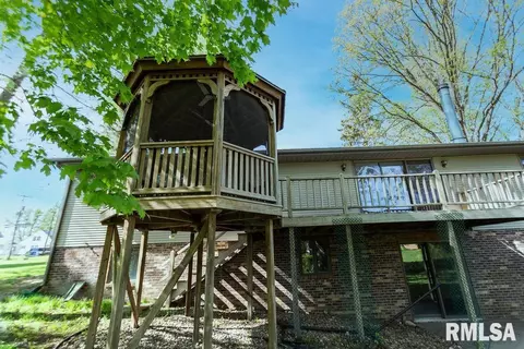 410 W Cruger St, Eureka, IL 61530 photo 39