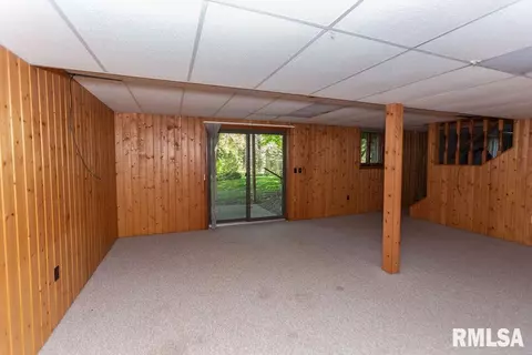 410 W Cruger St, Eureka, IL 61530 photo 31