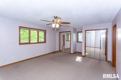 410 W Cruger St, Eureka, IL 61530 photo 22