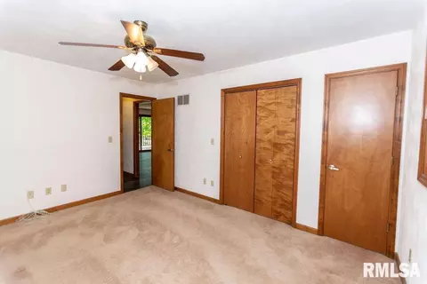 410 W Cruger St, Eureka, IL 61530 photo 27