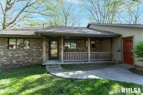 410 W Cruger St, Eureka, IL 61530 photo 10