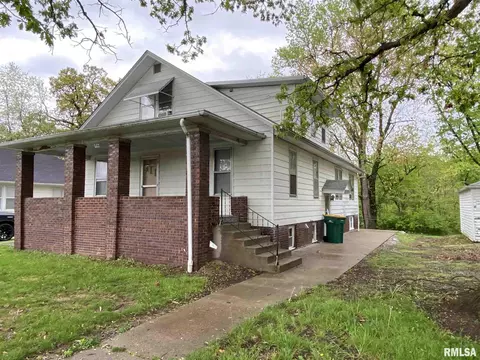 209 Chandler Blvd, Macomb, IL 61455 photo 1
