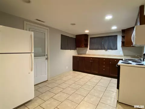 209 Chandler Blvd, Macomb, IL 61455 photo 6