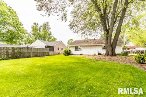 9 Briarcliff Ct, Pekin, IL 61554 photo 20