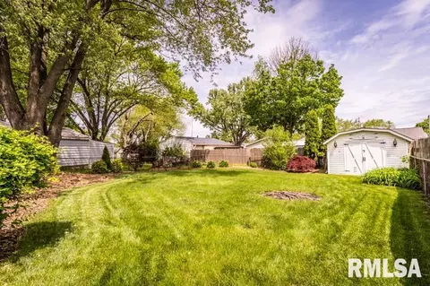 9 Briarcliff Ct, Pekin, IL 61554 photo 18