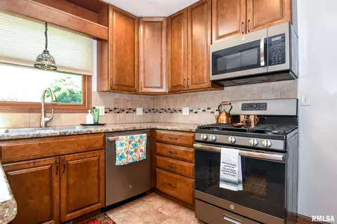 9354 W Darlington Dr, Mapleton, IL 61547 photo 16