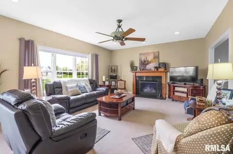 11506 N Ballymore Ave, Dunlap, IL 61525 photo 2