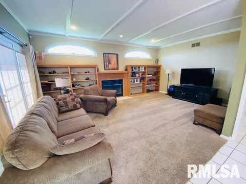 1207 Thomas St, Macomb, IL 61455 photo 8