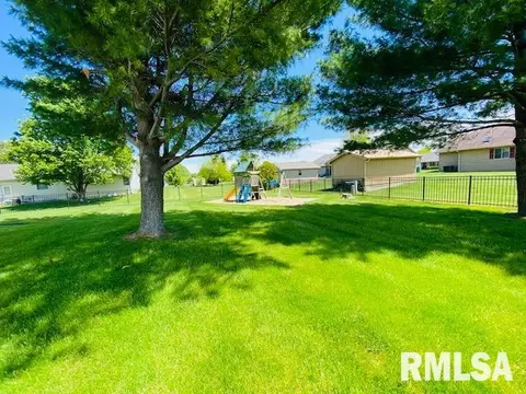 1207 Thomas St, Macomb, IL 61455 photo 37