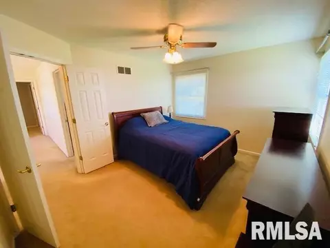 1207 Thomas St, Macomb, IL 61455 photo 15