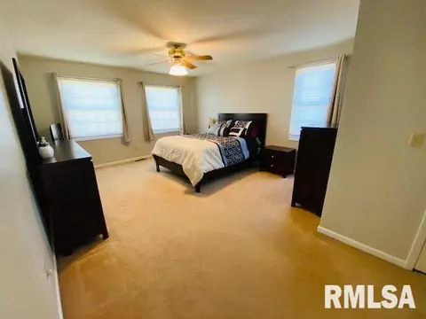 1207 Thomas St, Macomb, IL 61455 photo 17
