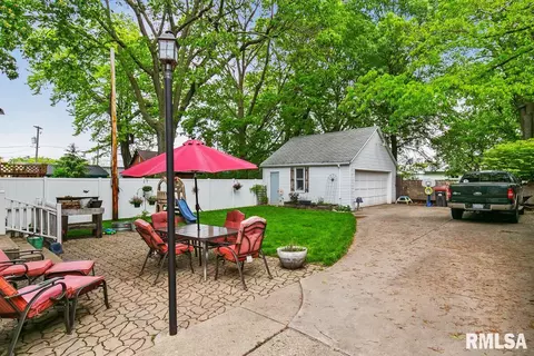 416 S 7th St, Pekin, IL 61554 photo 38
