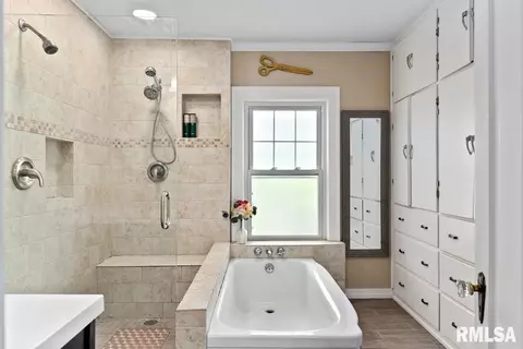 416 S 7th St, Pekin, IL 61554 photo 32