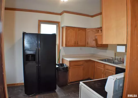 617 Baxter Ct, Canton, IL 61520 photo 8
