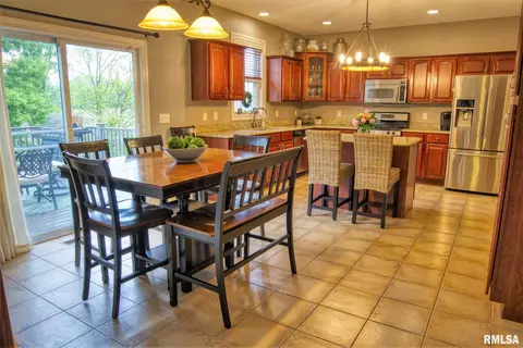 2123 W Liams Way, Dunlap, IL 61525 photo 4