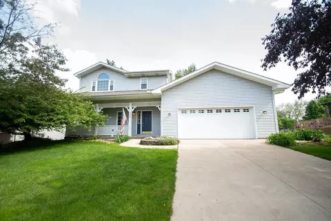408 Bayside Dr, Germantown Hills, IL 61548 photo 2
