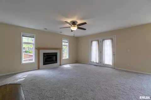 2418 W Chase Dr, Dunlap, IL 61525 photo 22