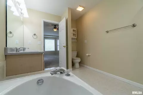 2418 W Chase Dr, Dunlap, IL 61525 photo 27