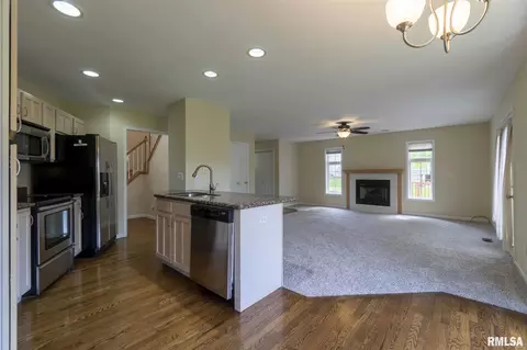 2418 W Chase Dr, Dunlap, IL 61525 photo 14