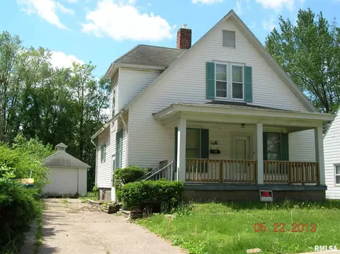 421 W Murray St, Macomb, IL 61455 photo 1