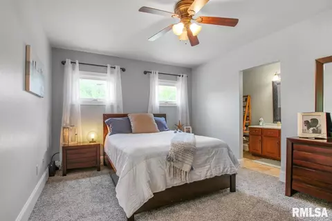 409 W 4th St, Delavan, IL 61734 photo 27