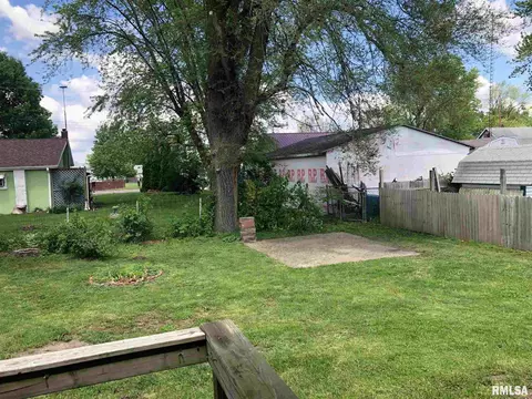 642 E Washington St, Cuba, IL 61427 photo 5