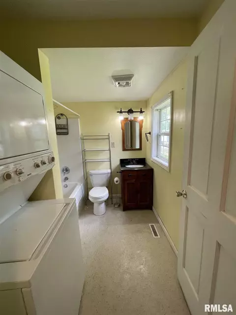 202 N Myers St, Eureka, IL 61530 photo 7