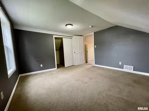 202 N Myers St, Eureka, IL 61530 photo 9