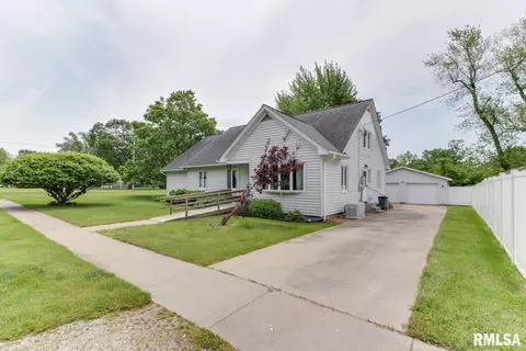 510 E 6th St, Delavan, IL 61734 photo 31