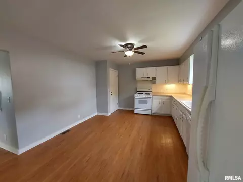102 Sunny Ln, Eureka, IL 61530 photo 25
