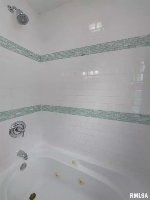 102 Sunny Ln, Eureka, IL 61530 photo 21