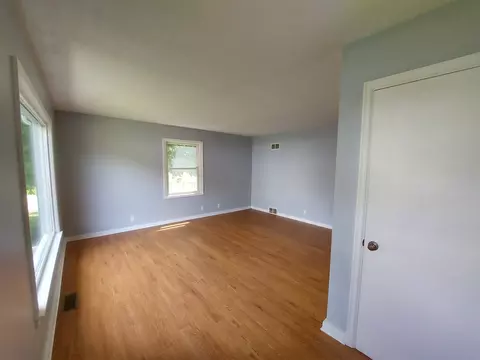 102 Sunny Ln, Eureka, IL 61530 photo 7