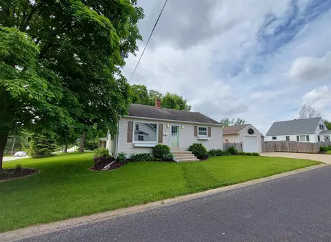 102 Sunny Ln, Eureka, IL 61530 photo 2