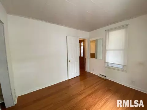 827 E Ash St, Canton, IL 61520 photo 18