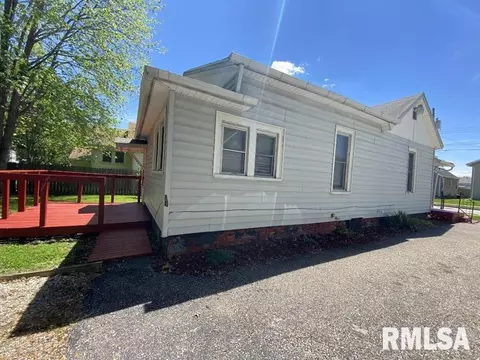 827 E Ash St, Canton, IL 61520 photo 23