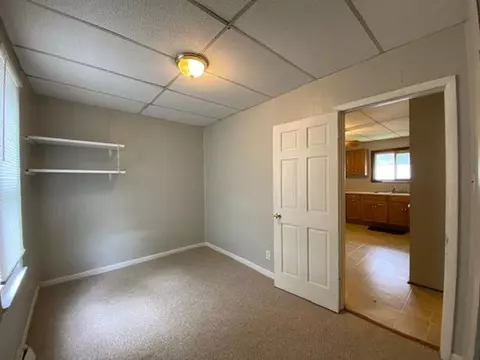 827 E Ash St, Canton, IL 61520 photo 16